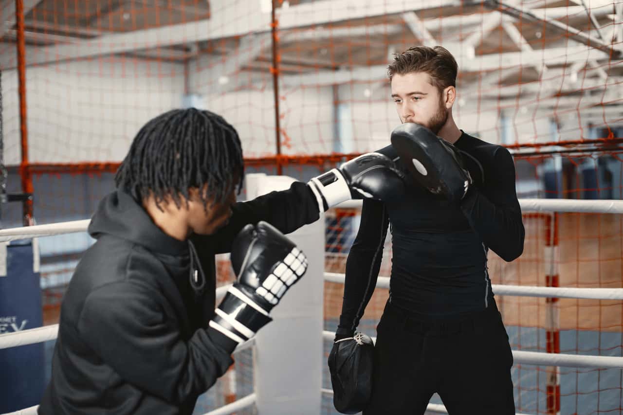 Boxing, Kickboxing & Combat Sports